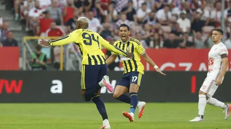 Cập nhật chuỗi phong độ Fenerbahce vs Sturm Graz