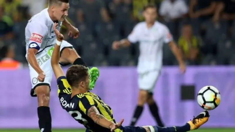 Phân tích chiến thuật Fenerbahce vs Sturm Graz